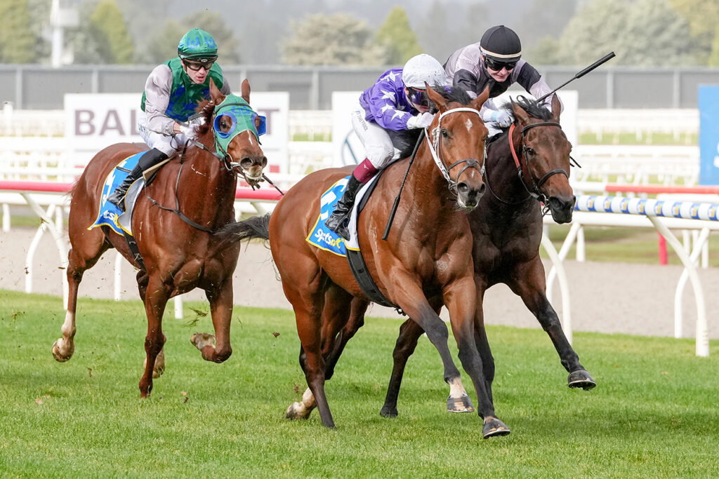 TASSRON salutes for the ladies at Ballarat